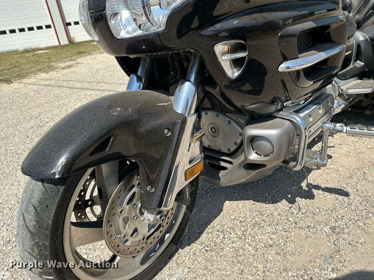 image for item HN9981 2003 Honda Goldwing 1800  motorcycle