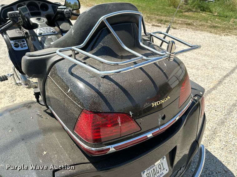 image for item HN9981 2003 Honda Goldwing 1800  motorcycle