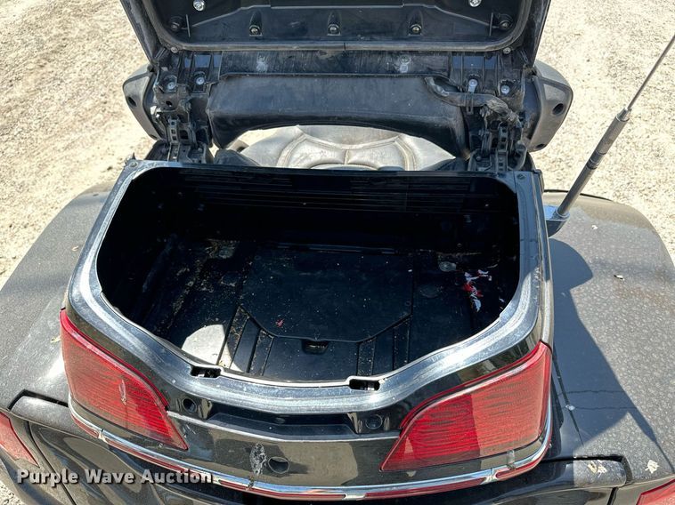 image for item HN9981 2003 Honda Goldwing 1800  motorcycle