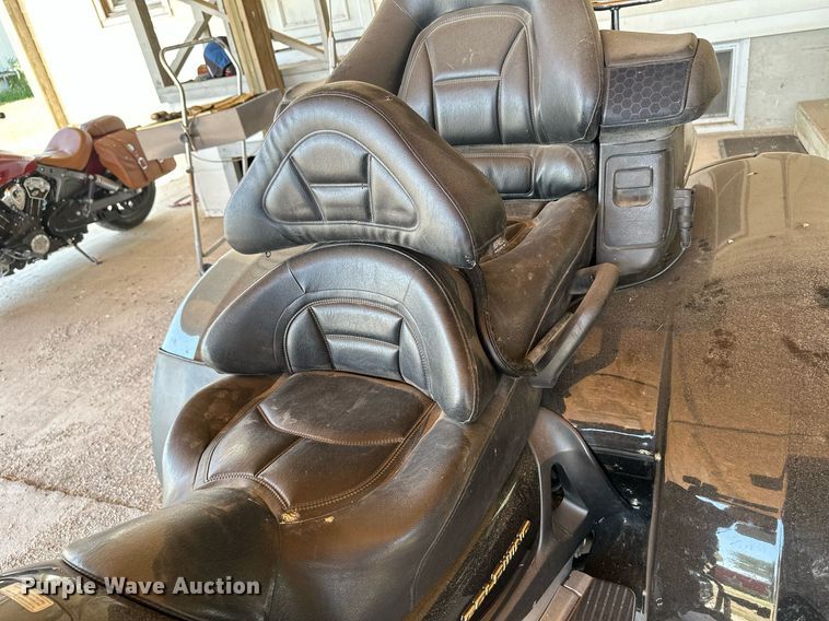 image for item HN9981 2003 Honda Goldwing 1800  motorcycle