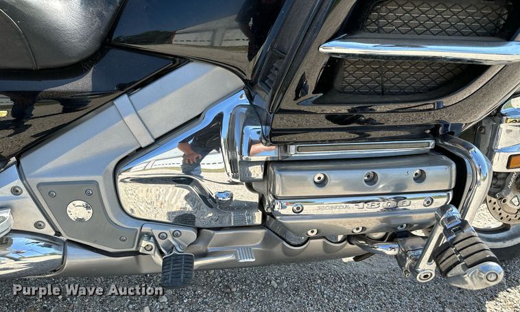 image for item HN9981 2003 Honda Goldwing 1800  motorcycle