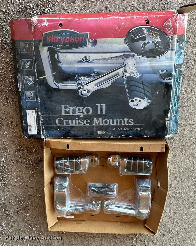 image for item HN9981 2003 Honda Goldwing 1800  motorcycle