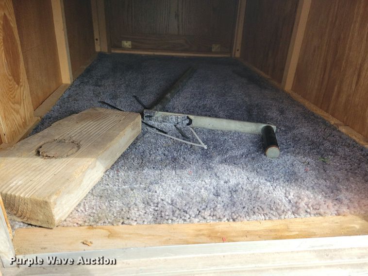 image for item IQ9936 1994 Fleetwood Terry  camper