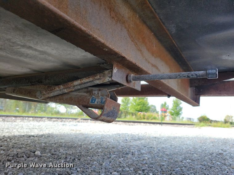 image for item IQ9936 1994 Fleetwood Terry  camper