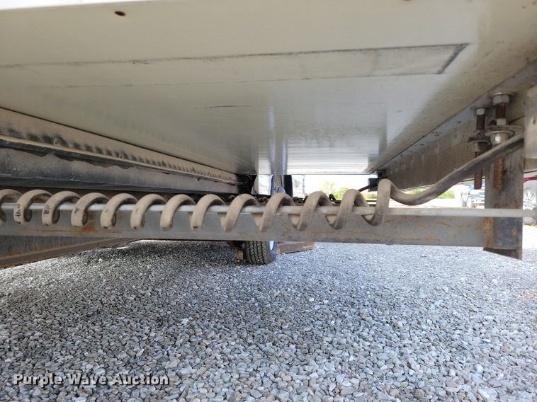 image for item IQ9936 1994 Fleetwood Terry  camper