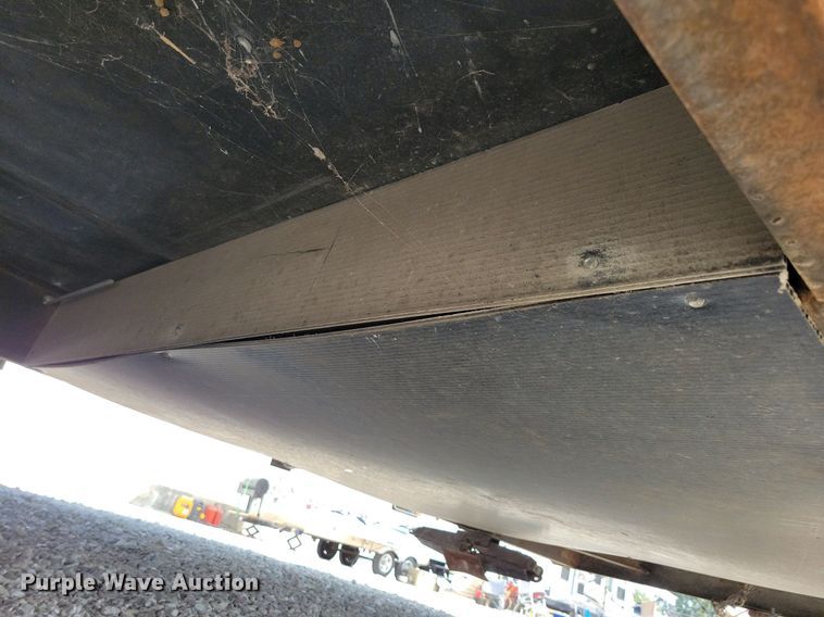 image for item IQ9936 1994 Fleetwood Terry  camper