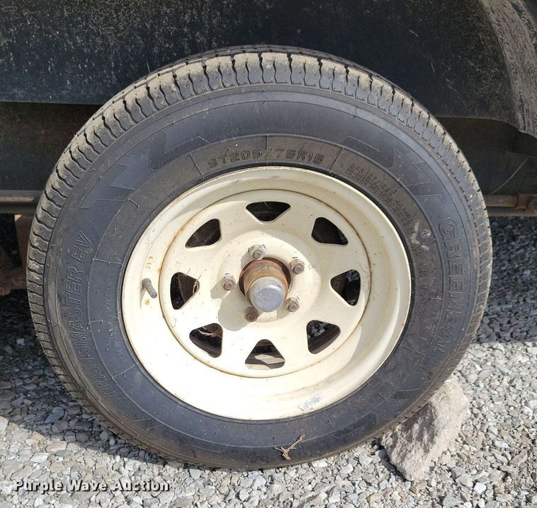 image for item IQ9936 1994 Fleetwood Terry  camper