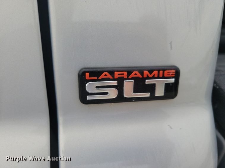 image for item IQ9944 1999 Dodge Ram 2500  Quad Cab pickup truck