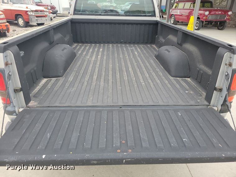 image for item IQ9944 1999 Dodge Ram 2500  Quad Cab pickup truck