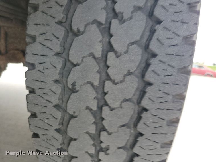 image for item IQ9944 1999 Dodge Ram 2500  Quad Cab pickup truck