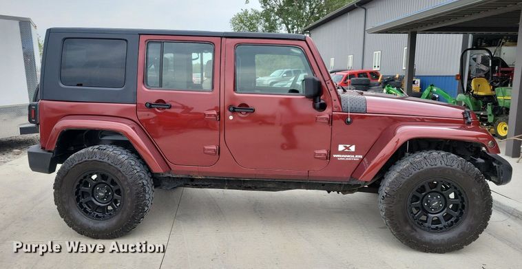 image for item IQ9945 2008 Jeep Wrangler Unlimited  SUV