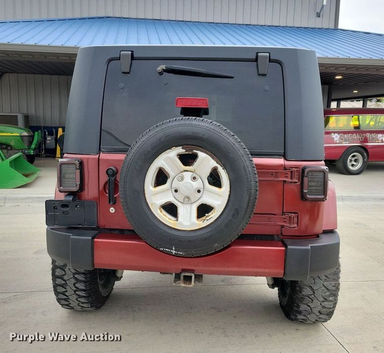 image for item IQ9945 2008 Jeep Wrangler Unlimited  SUV