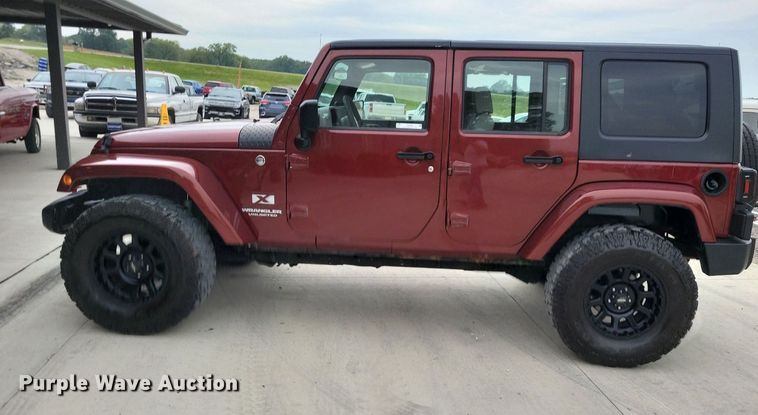 image for item IQ9945 2008 Jeep Wrangler Unlimited  SUV