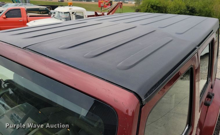 image for item IQ9945 2008 Jeep Wrangler Unlimited  SUV