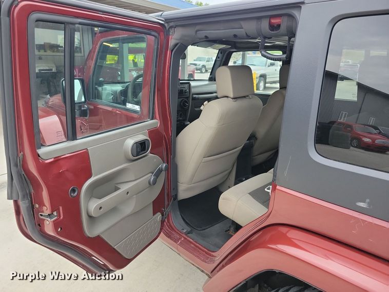 image for item IQ9945 2008 Jeep Wrangler Unlimited  SUV