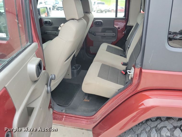 image for item IQ9945 2008 Jeep Wrangler Unlimited  SUV