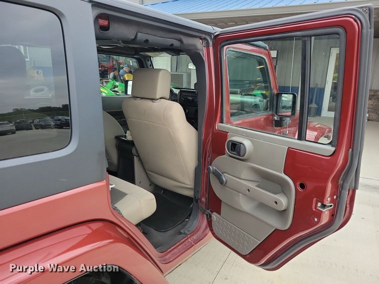 image for item IQ9945 2008 Jeep Wrangler Unlimited  SUV