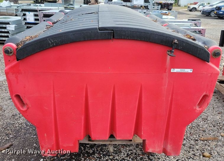 image for item IQ9949 2018 Western Tornado  spreader