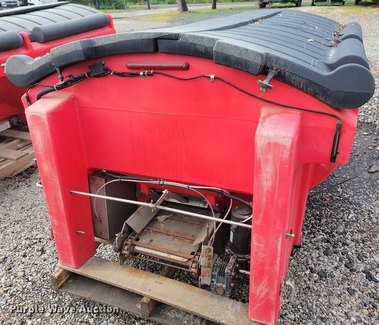 image for item IQ9949 2018 Western Tornado  spreader