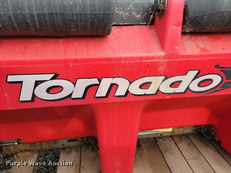 image for item IQ9949 2018 Western Tornado  spreader