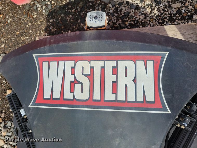 image for item IQ9949 2018 Western Tornado  spreader