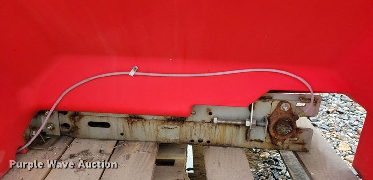 image for item IQ9950 2019 Western Tornado  spreader