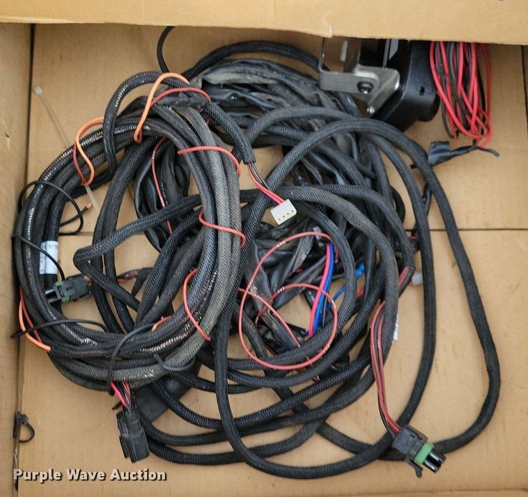 image for item IQ9950 2019 Western Tornado  spreader