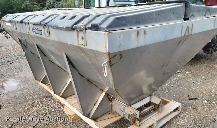 image for item IQ9951 2021 Western Striker  spreader