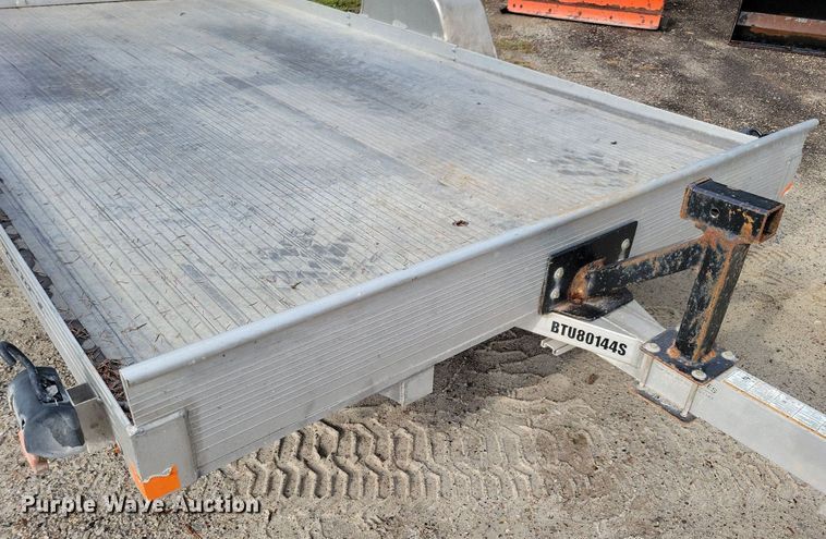 image for item IQ9952 2021 Voyager Industries Bear Track  utility trailer