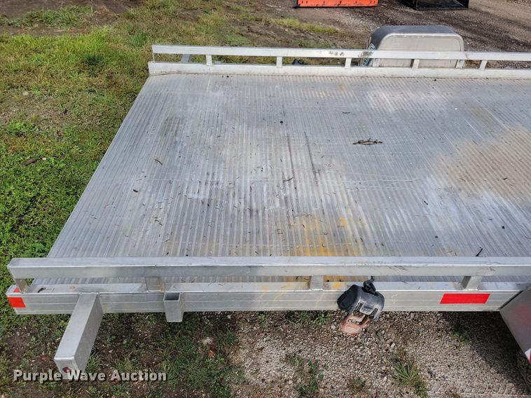 image for item IQ9953 2017 Voyager Industries Bear Track  tilt deck utility trailer