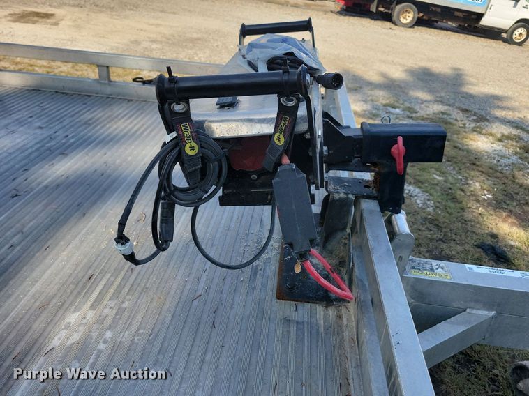 image for item IQ9953 2017 Voyager Industries Bear Track  tilt deck utility trailer