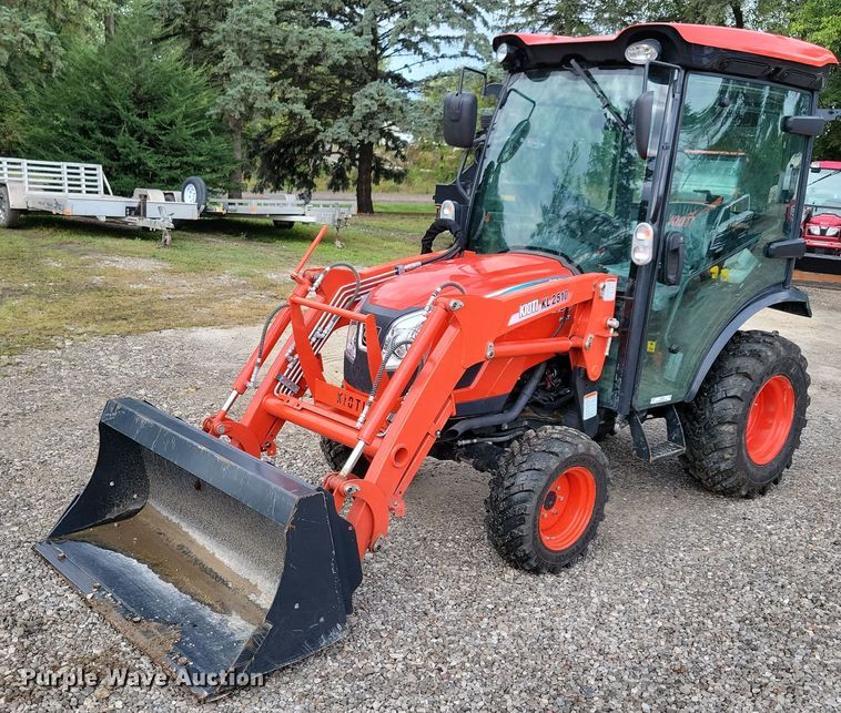 image for item IQ9954 Kioti CX2510  MFWD tractor