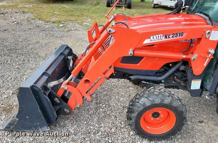 image for item IQ9954 Kioti CX2510  MFWD tractor