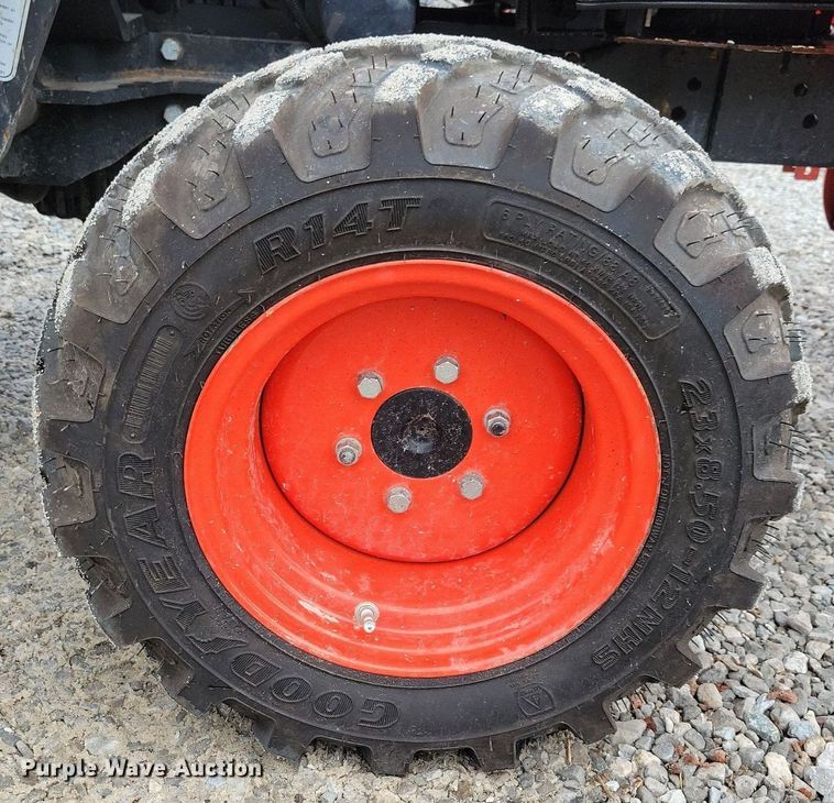 image for item IQ9954 Kioti CX2510  MFWD tractor