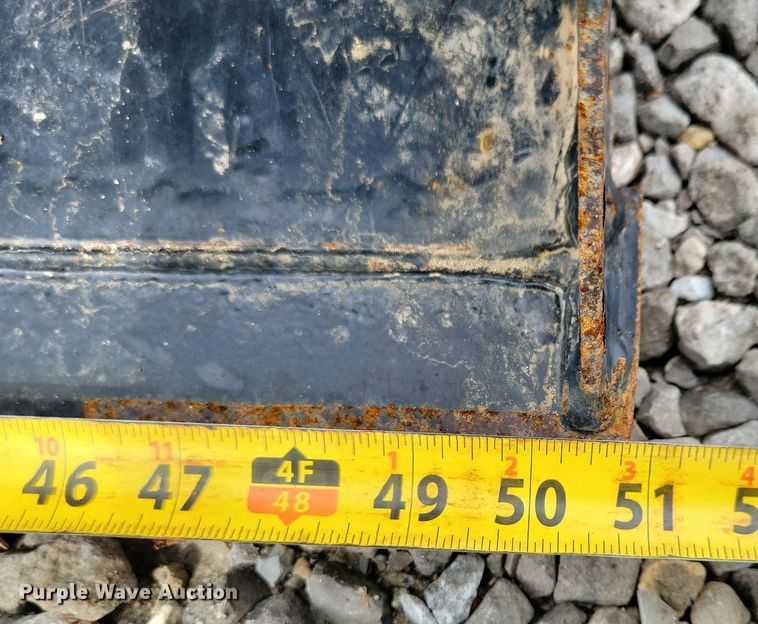 image for item IQ9956 2018 Mahindra eMax25 HST  MFWD tractor