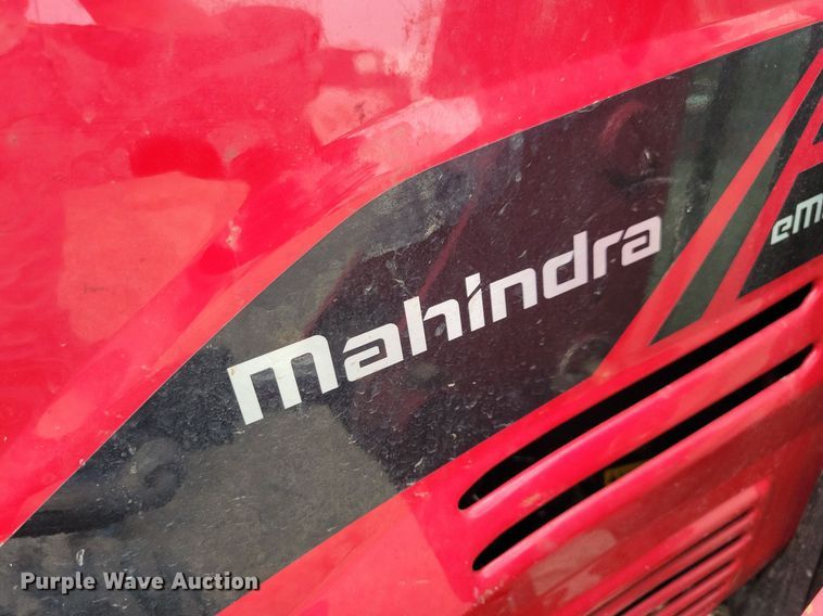 image for item IQ9956 2018 Mahindra eMax25 HST  MFWD tractor