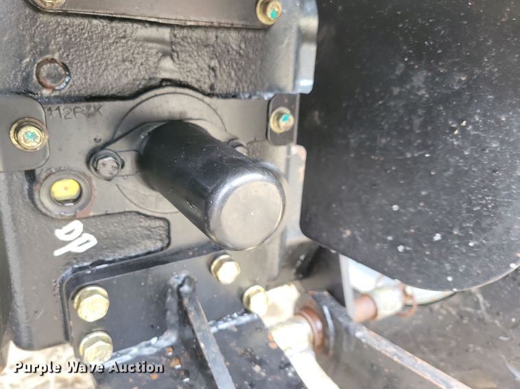 image for item IQ9956 2018 Mahindra eMax25 HST  MFWD tractor