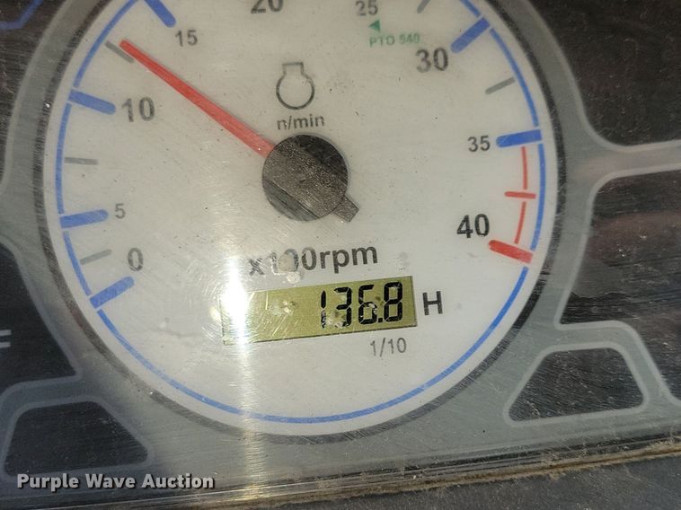 image for item IQ9956 2018 Mahindra eMax25 HST  MFWD tractor