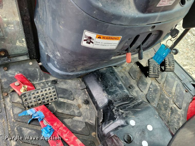 image for item IQ9956 2018 Mahindra eMax25 HST  MFWD tractor