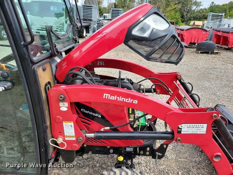 image for item IQ9956 2018 Mahindra eMax25 HST  MFWD tractor