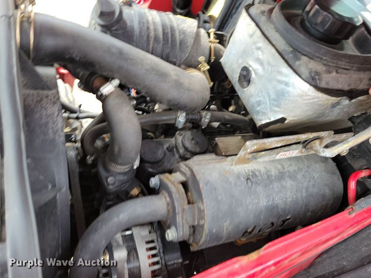 image for item IQ9956 2018 Mahindra eMax25 HST  MFWD tractor