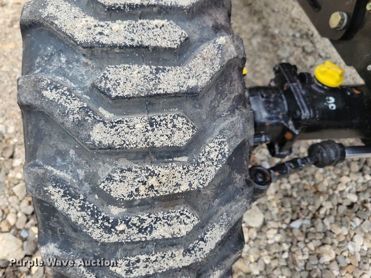 image for item IQ9956 2018 Mahindra eMax25 HST  MFWD tractor