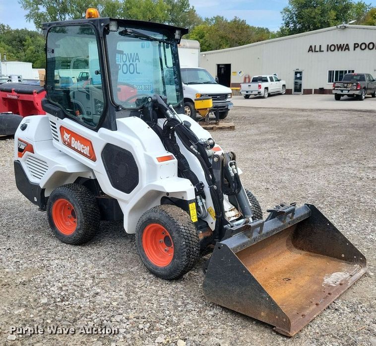 image for item IQ9957 2021 Bobcat L28  compact wheel loader