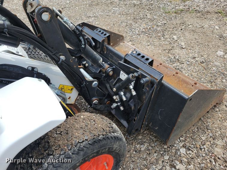 image for item IQ9957 2021 Bobcat L28  compact wheel loader