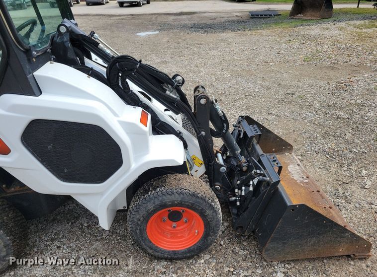 image for item IQ9957 2021 Bobcat L28  compact wheel loader