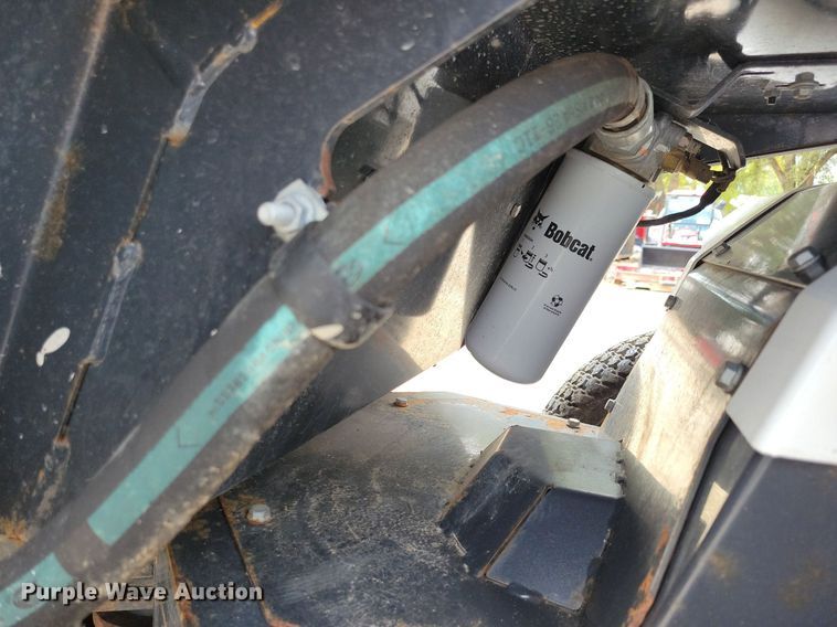 image for item IQ9957 2021 Bobcat L28  compact wheel loader