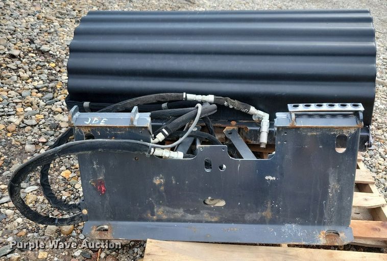 image for item IQ9957 2021 Bobcat L28  compact wheel loader