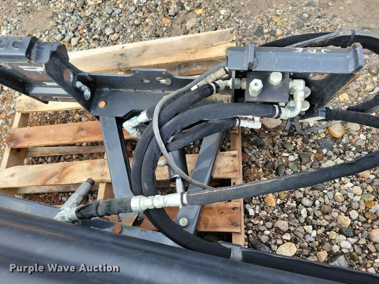 image for item IQ9957 2021 Bobcat L28  compact wheel loader