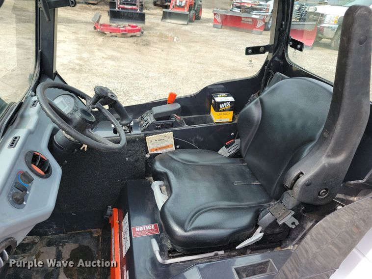 image for item IQ9957 2021 Bobcat L28  compact wheel loader