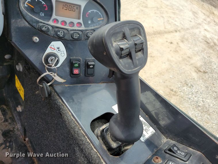 image for item IQ9957 2021 Bobcat L28  compact wheel loader